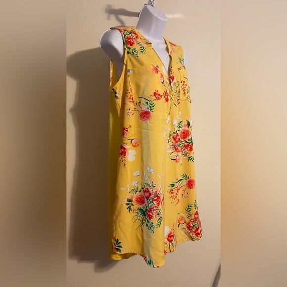 NEW 💛 Mellow Yellow NY&CO dress with pockets!! 💛 - Picture 3 of 5
